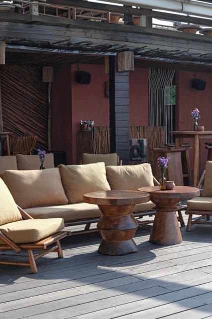 The Lounge