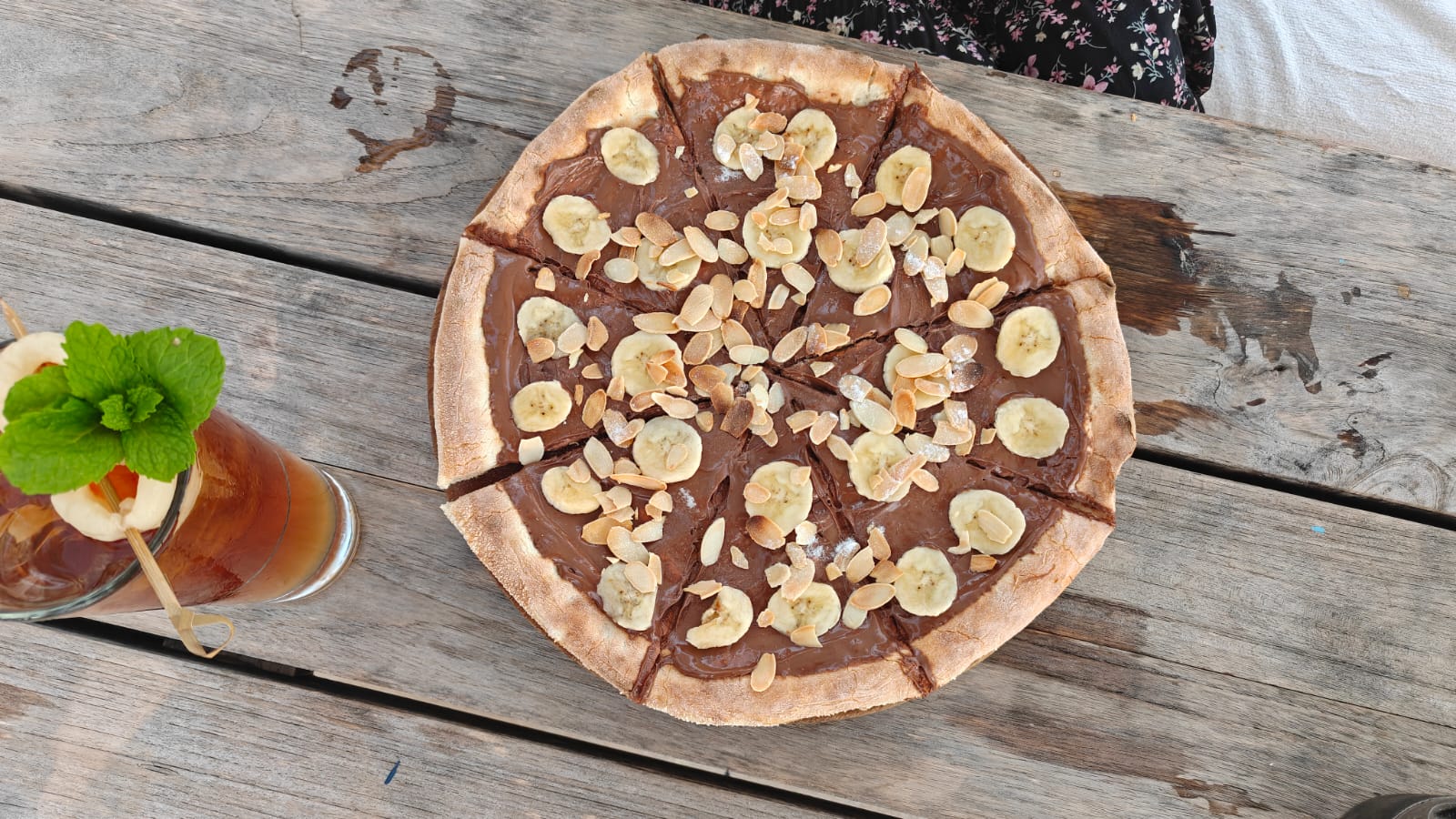 Easy-to-Share Pizza