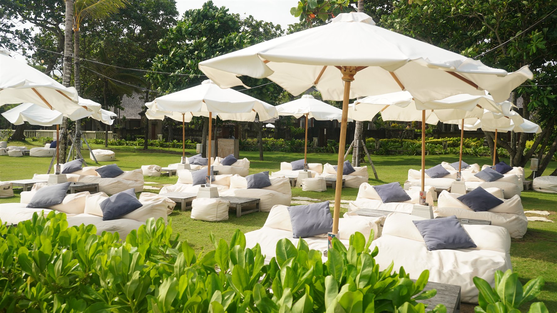 Garden / Beanbags by the Garden