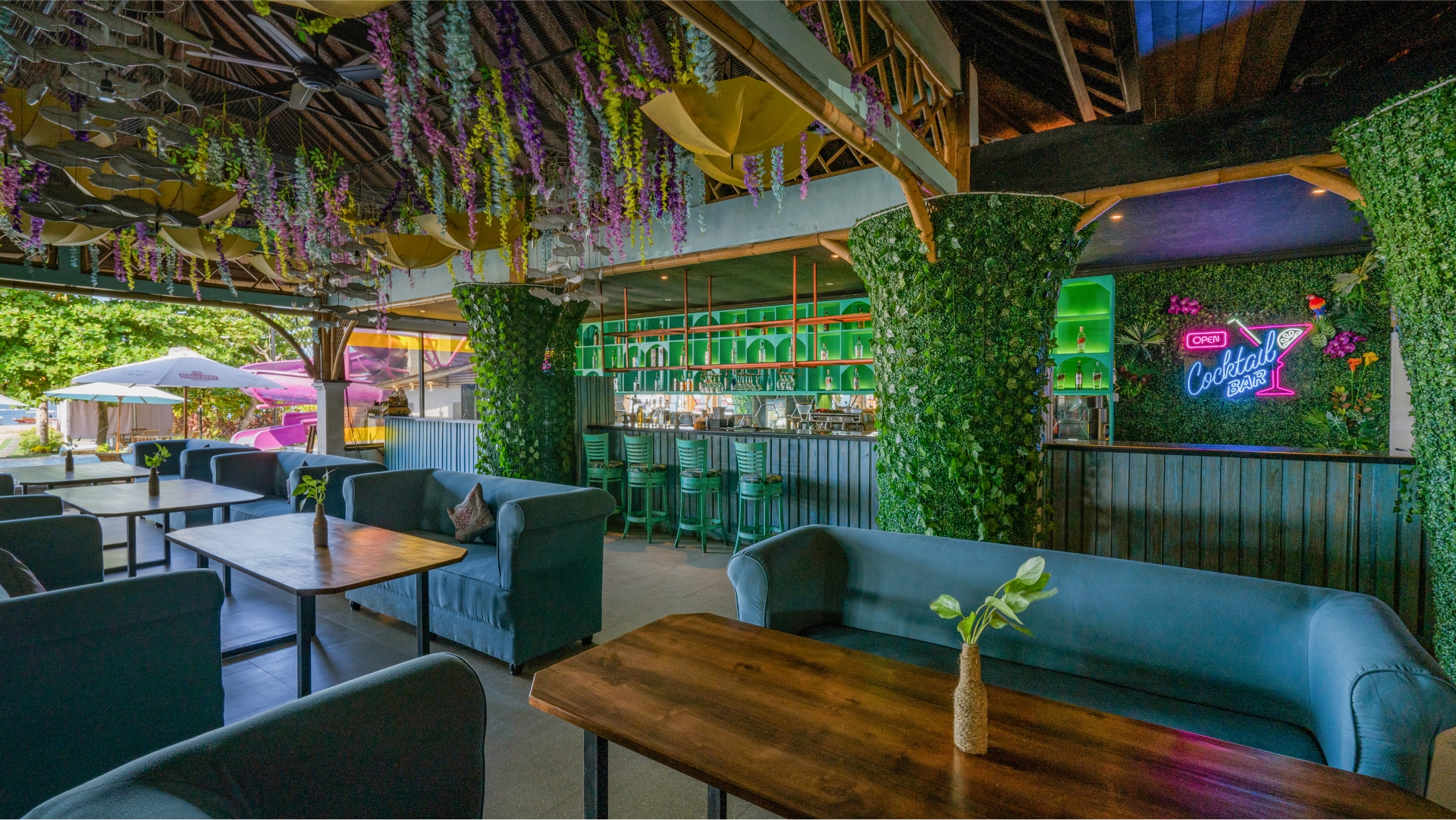 Bar lounge sofas