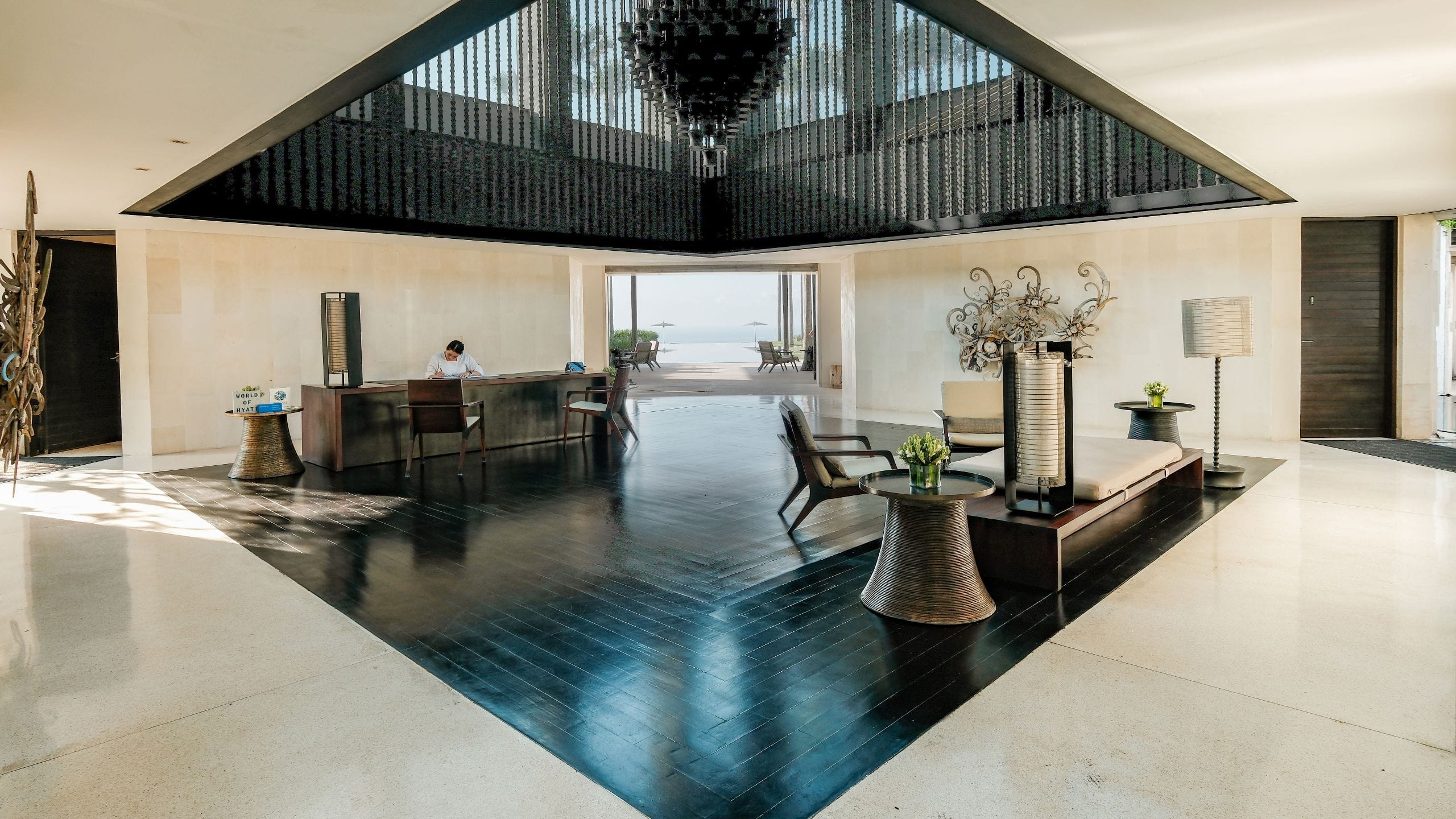 Resepsionis dan lobi Alila Villas Uluwatu