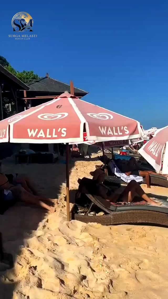 Sun Lounger di Pasir
