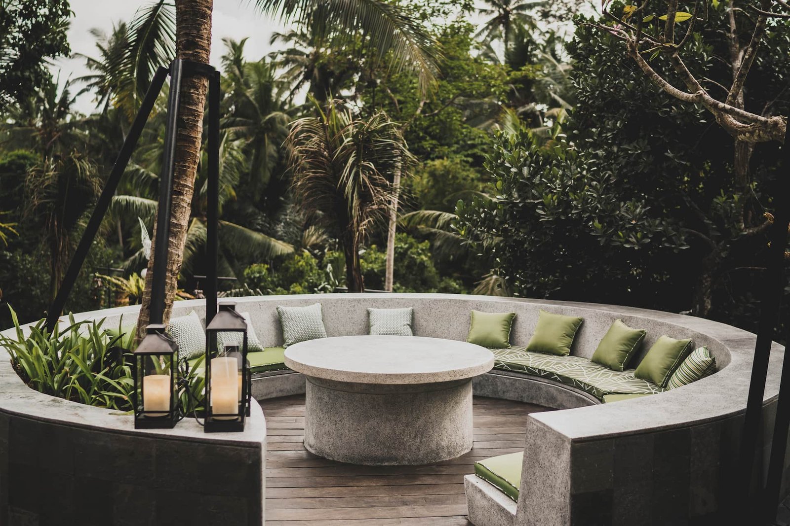 Sunken Lounge