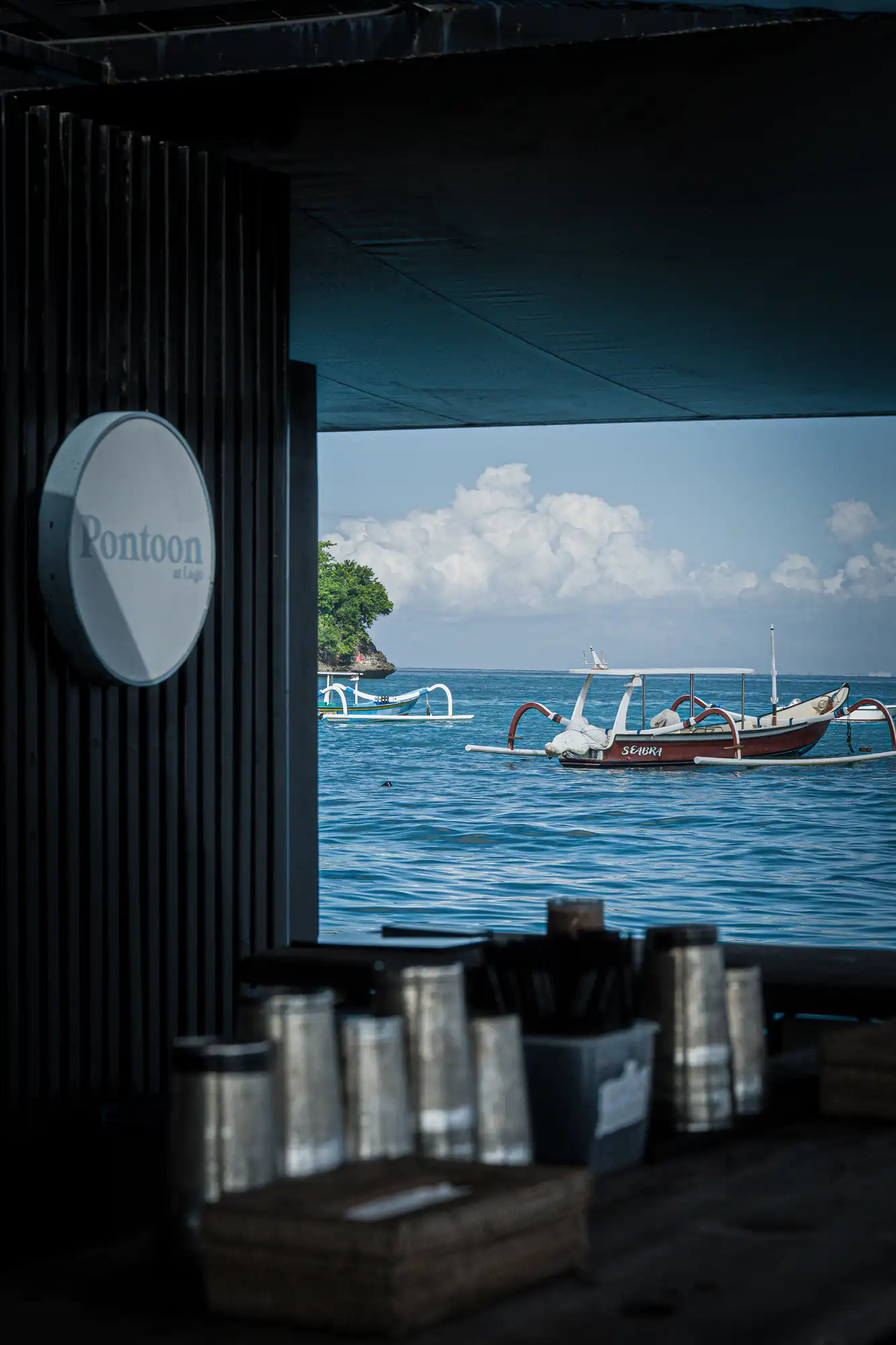Papan Lago dan Pemandangan Teluk