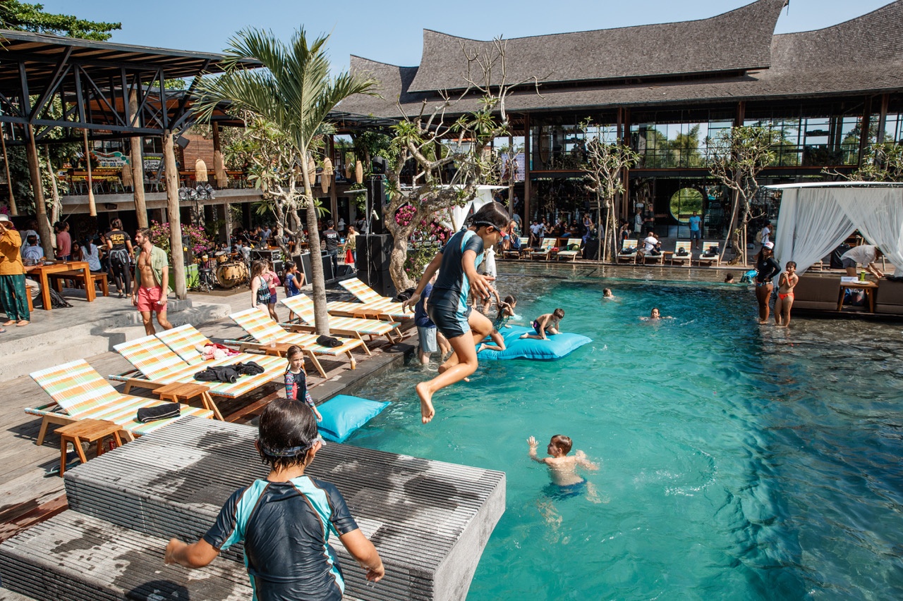 Kolam keluarga