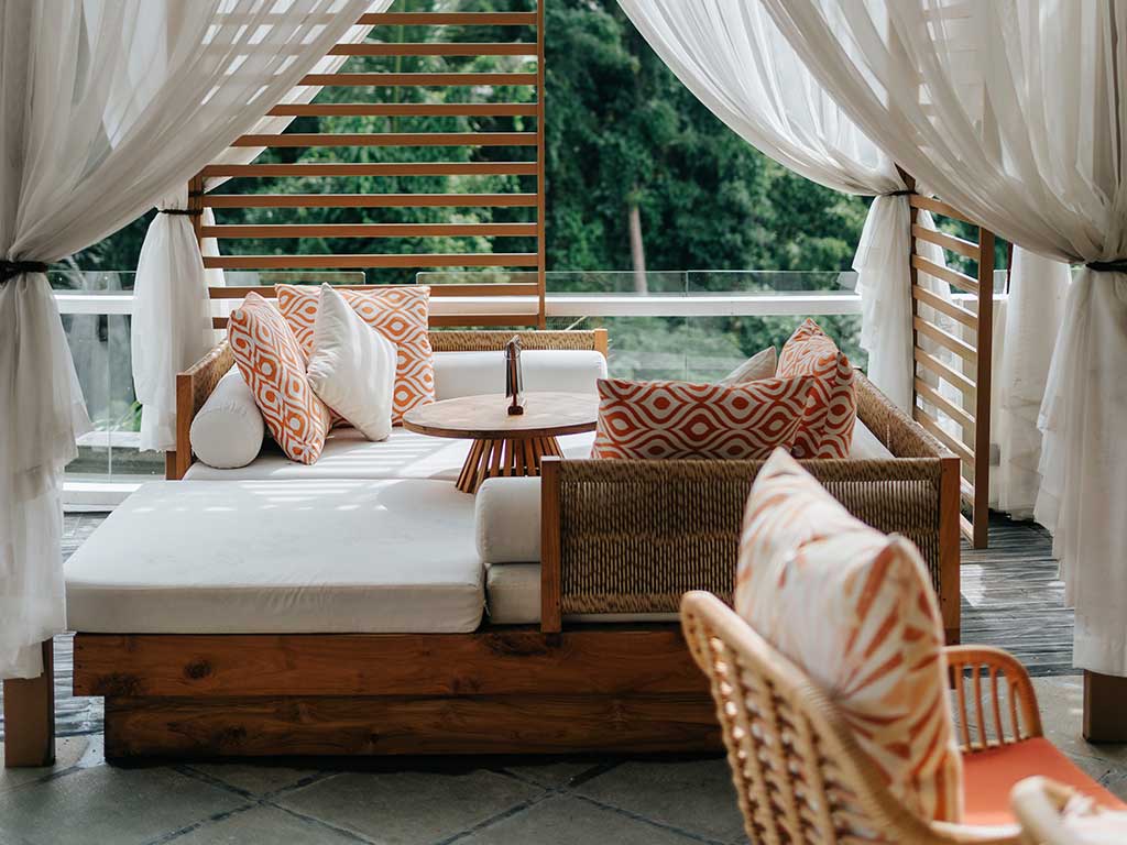 Deck Cabana Package