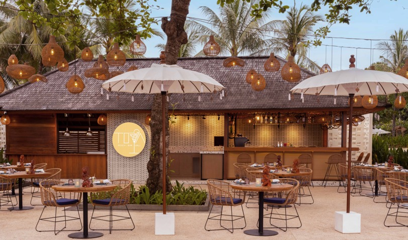 Toya Beach Bar & Grill