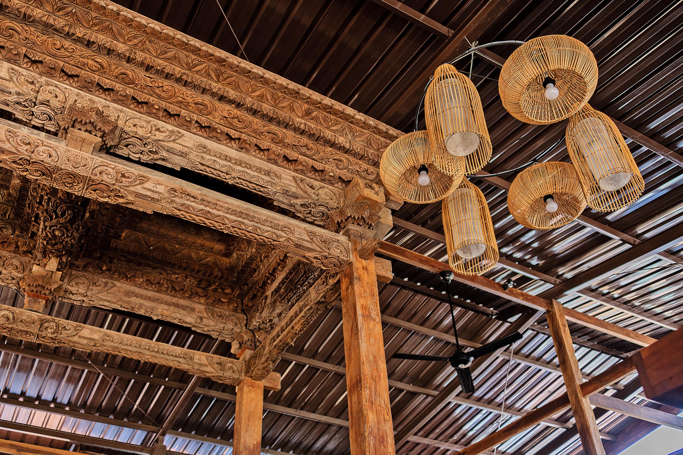 Joglo Carving and Lamps