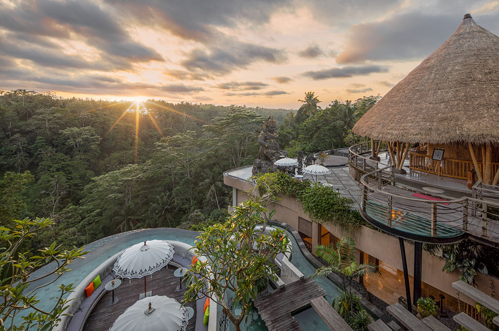 Evening valley and pool view at Wanna Jungle Pool & Bar