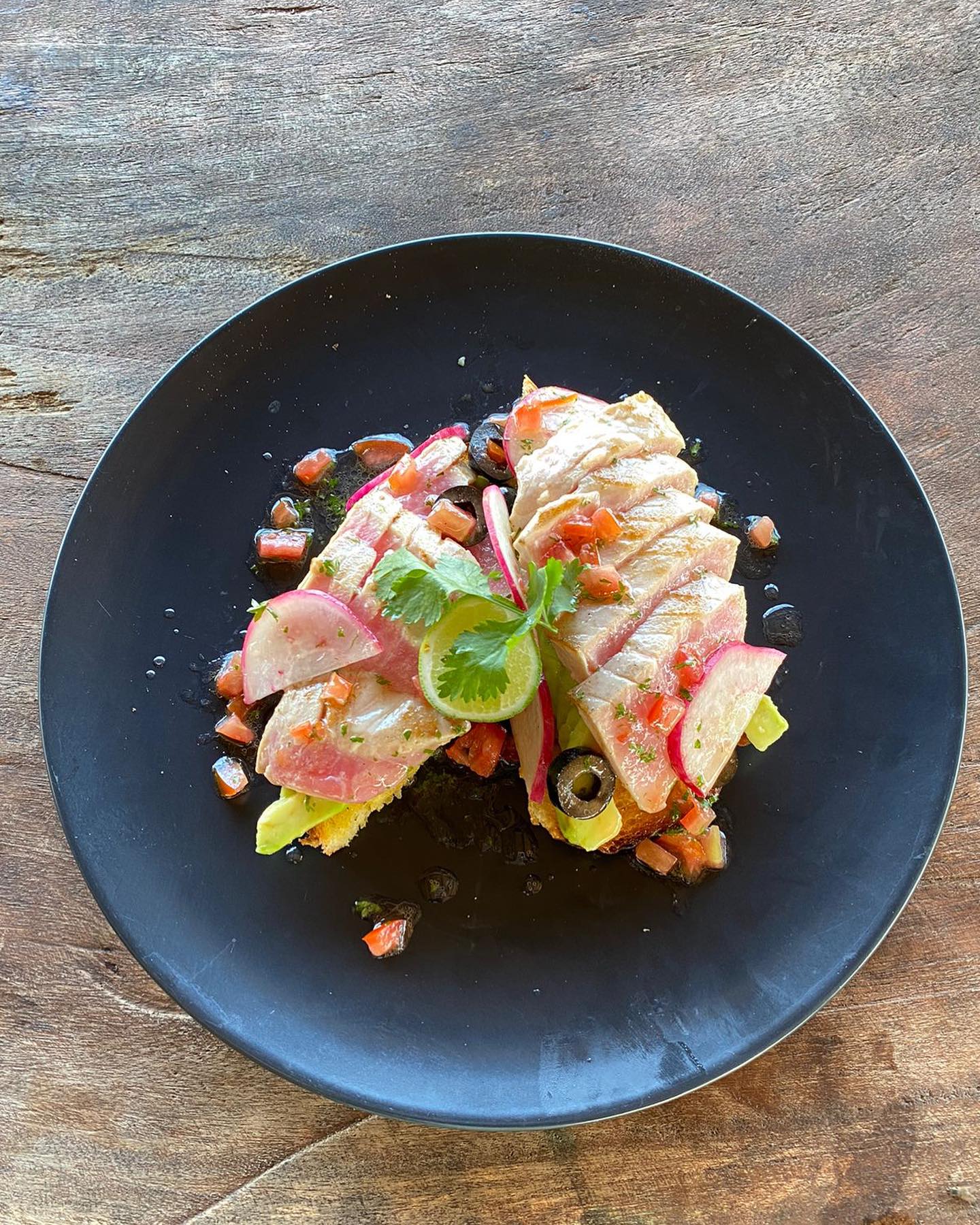 Sesame Tuna Avocado