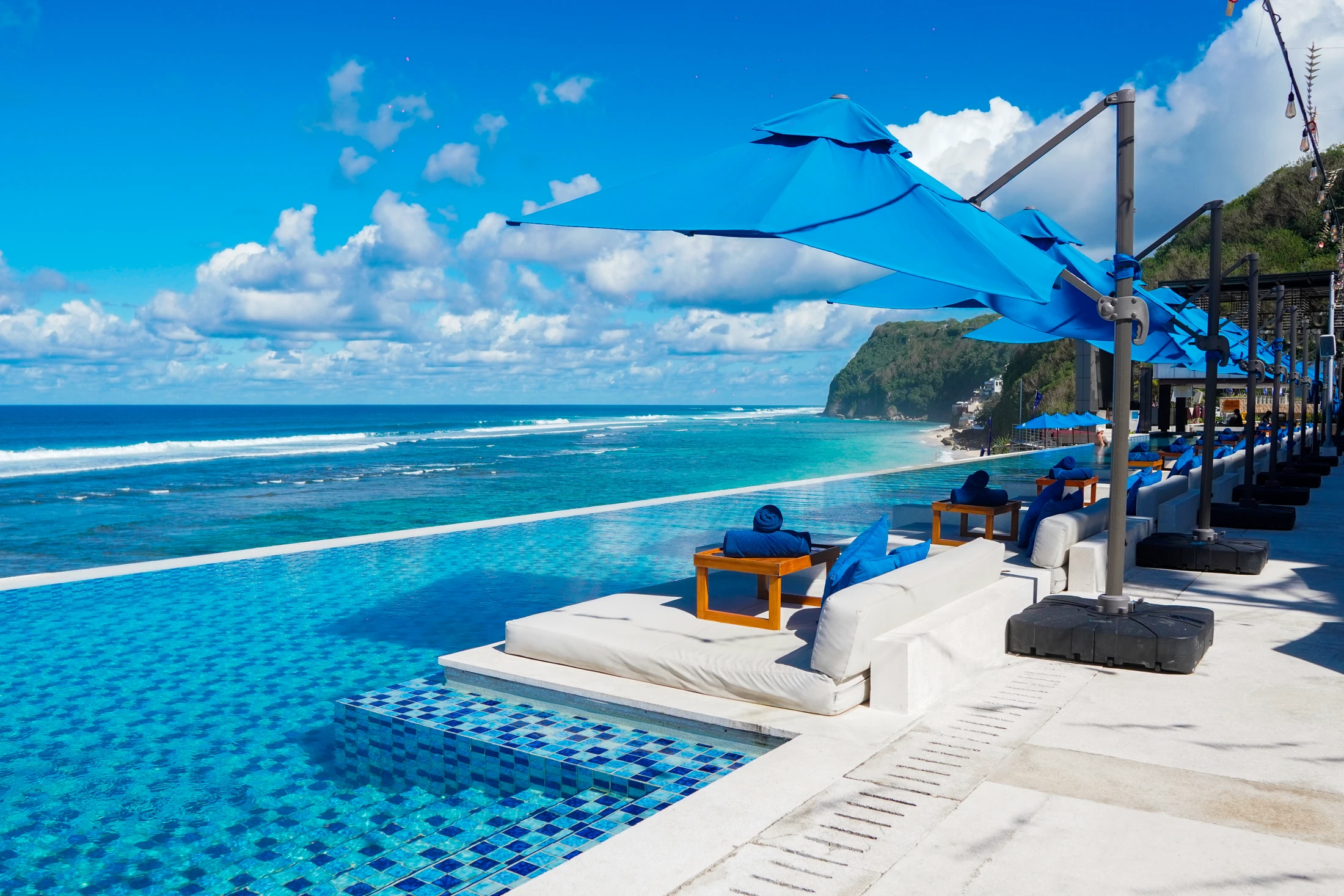 White Rock Beach Club