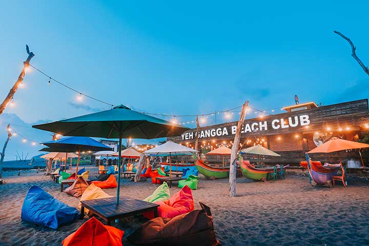 Bean Bag Pantai