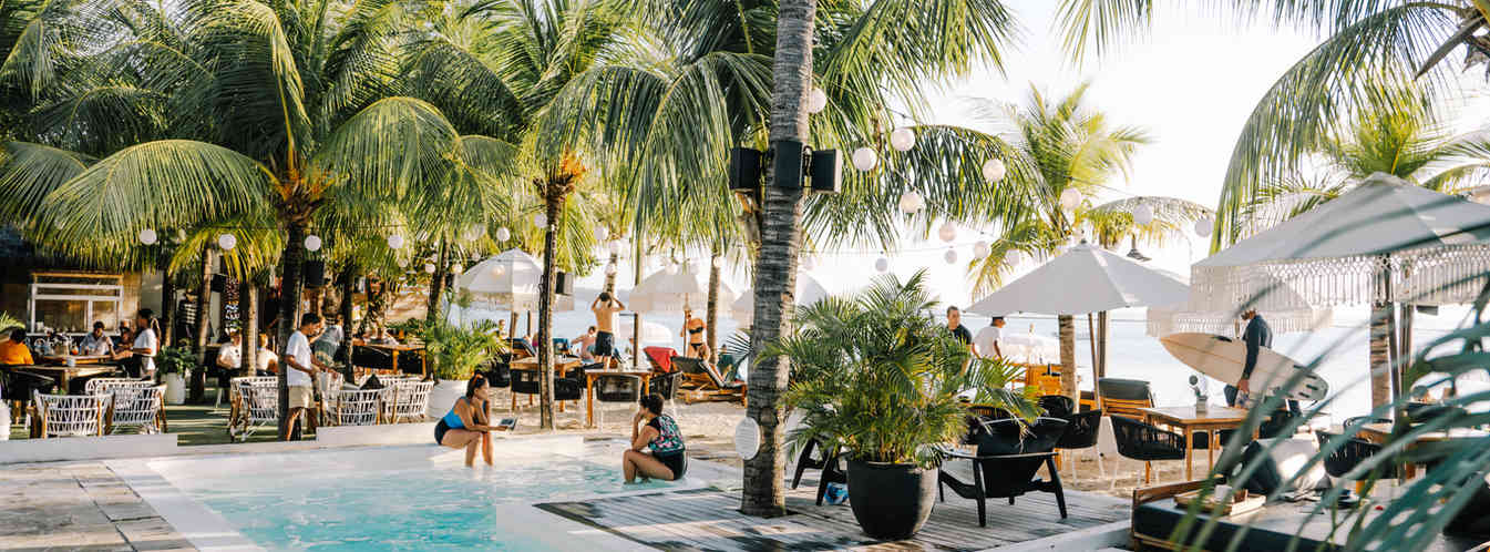Ohana's Beach Club Sunsets on Fire