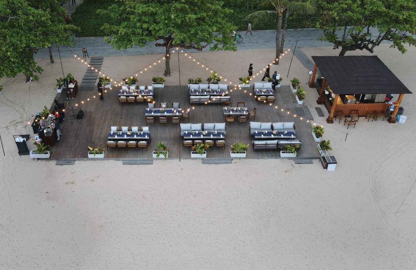 Bali Beach Bar & Grill beachfront overview in Sanur