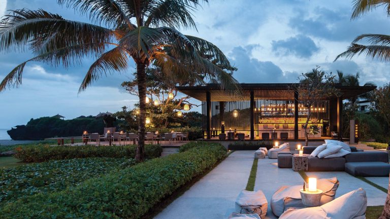 Ombak at Soori Bali open-air oceanfront bar and lounge