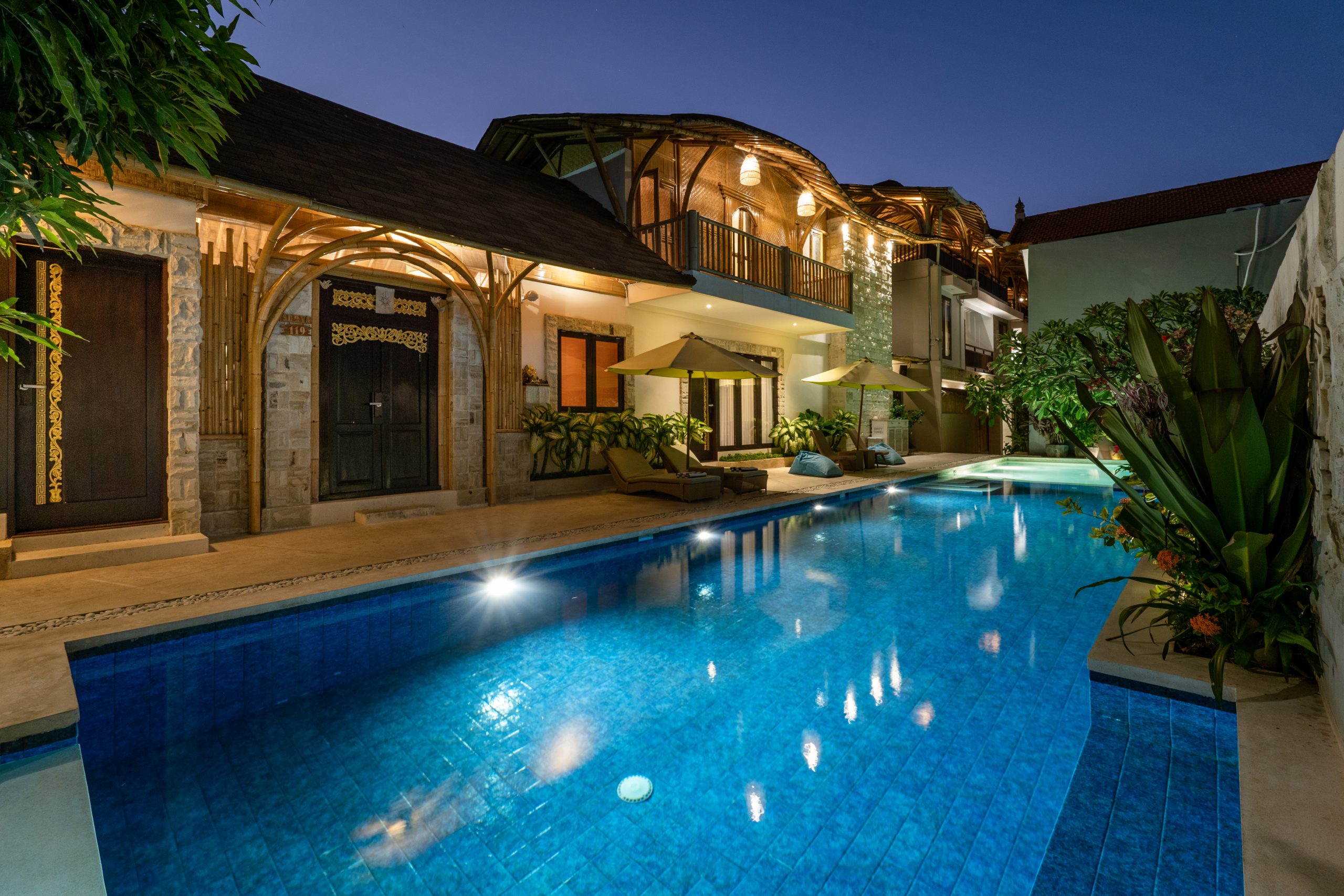 Dipping pool / courtyard rest area