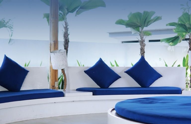 Spice Beach Club Lovina beachfront lounge seats